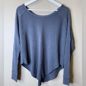 Tna thermal in dark grey size small but fits big.